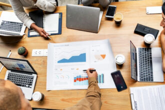 Comment une agence SEO peut améliorer votre trafic et vos conversions ?