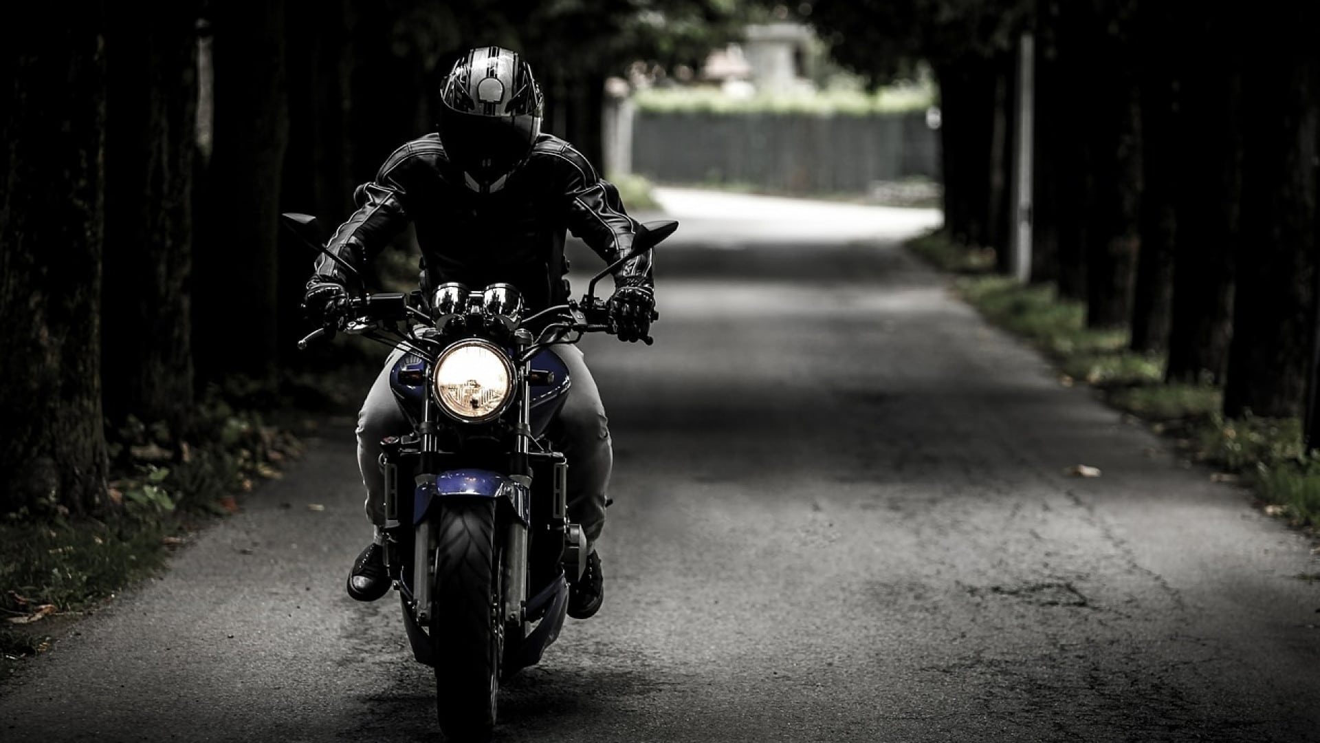 Quels sont les avantages d’un casque de moto adapté ?