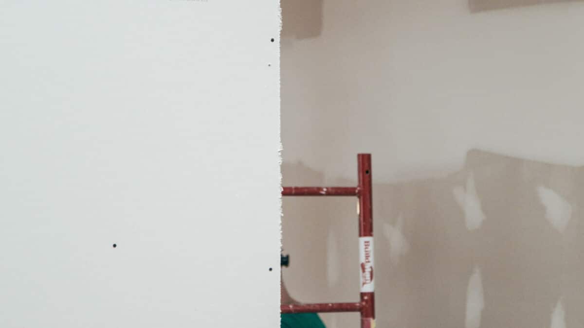 Rénovation d'une maison ancienne : faites appel à un artisan plâtrier